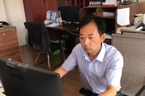 见证国家蓬勃发展的他，感慨万千